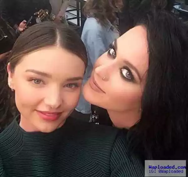 Uh-uh! Miranda Kerr and Katy Perry take a selfie together